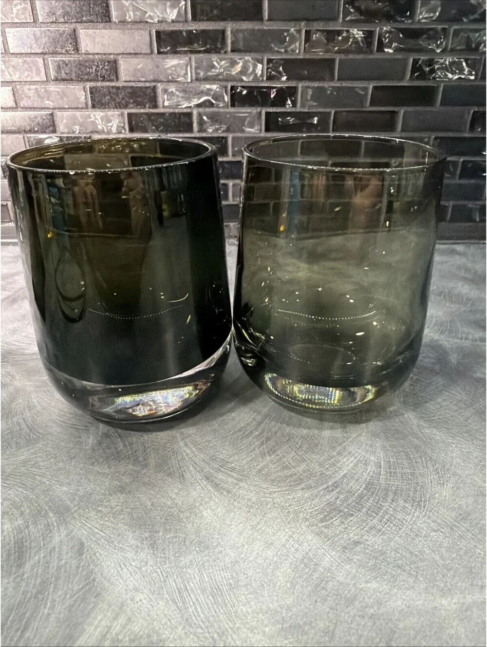 Kenneth Cole Reaction Lowball Glasses Heavy Base Gray/grn Tint Set Of 2 Barware